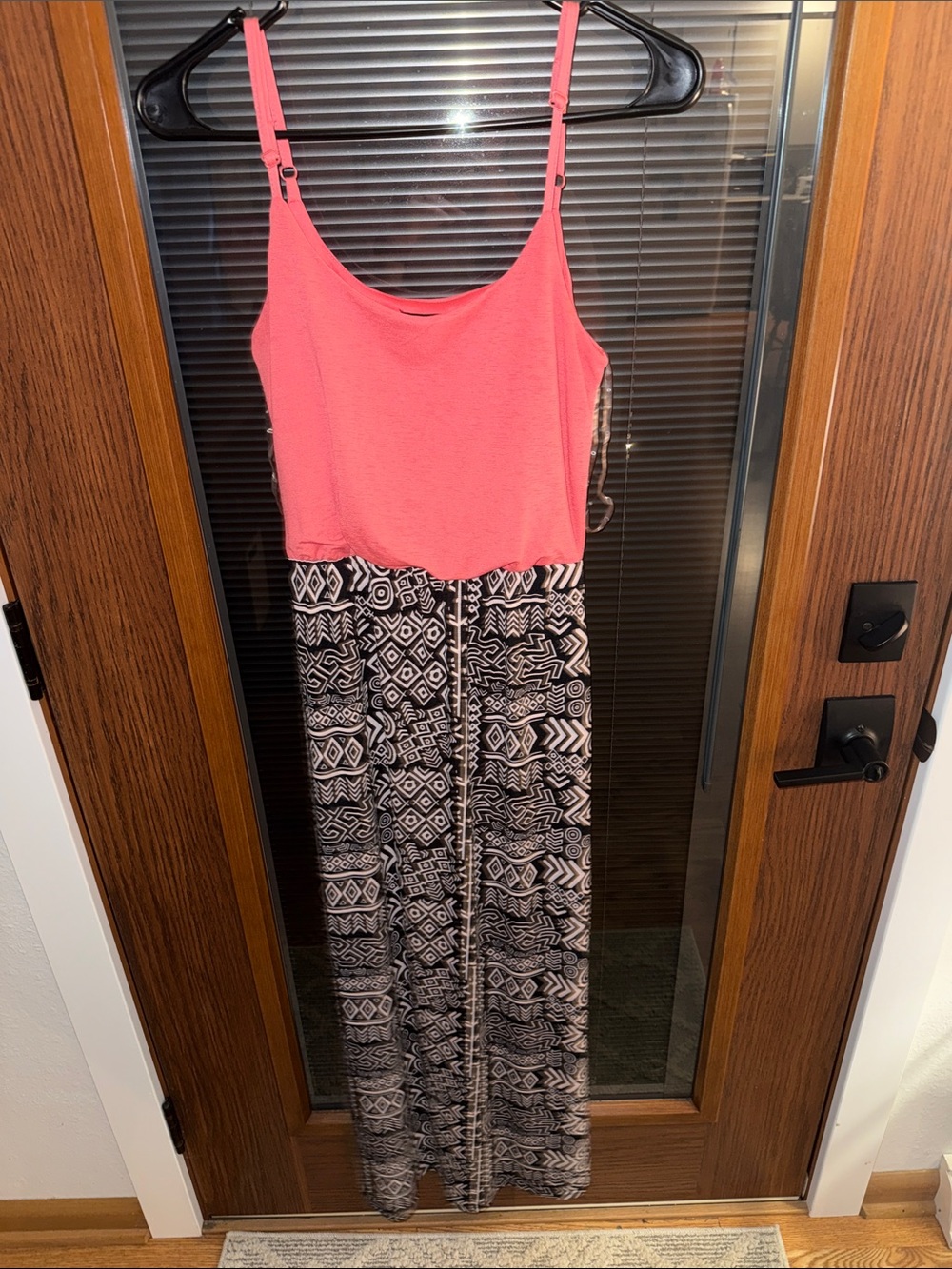 Rue21 Coral Pink Top with Black & White Patterned Maxi Skirt